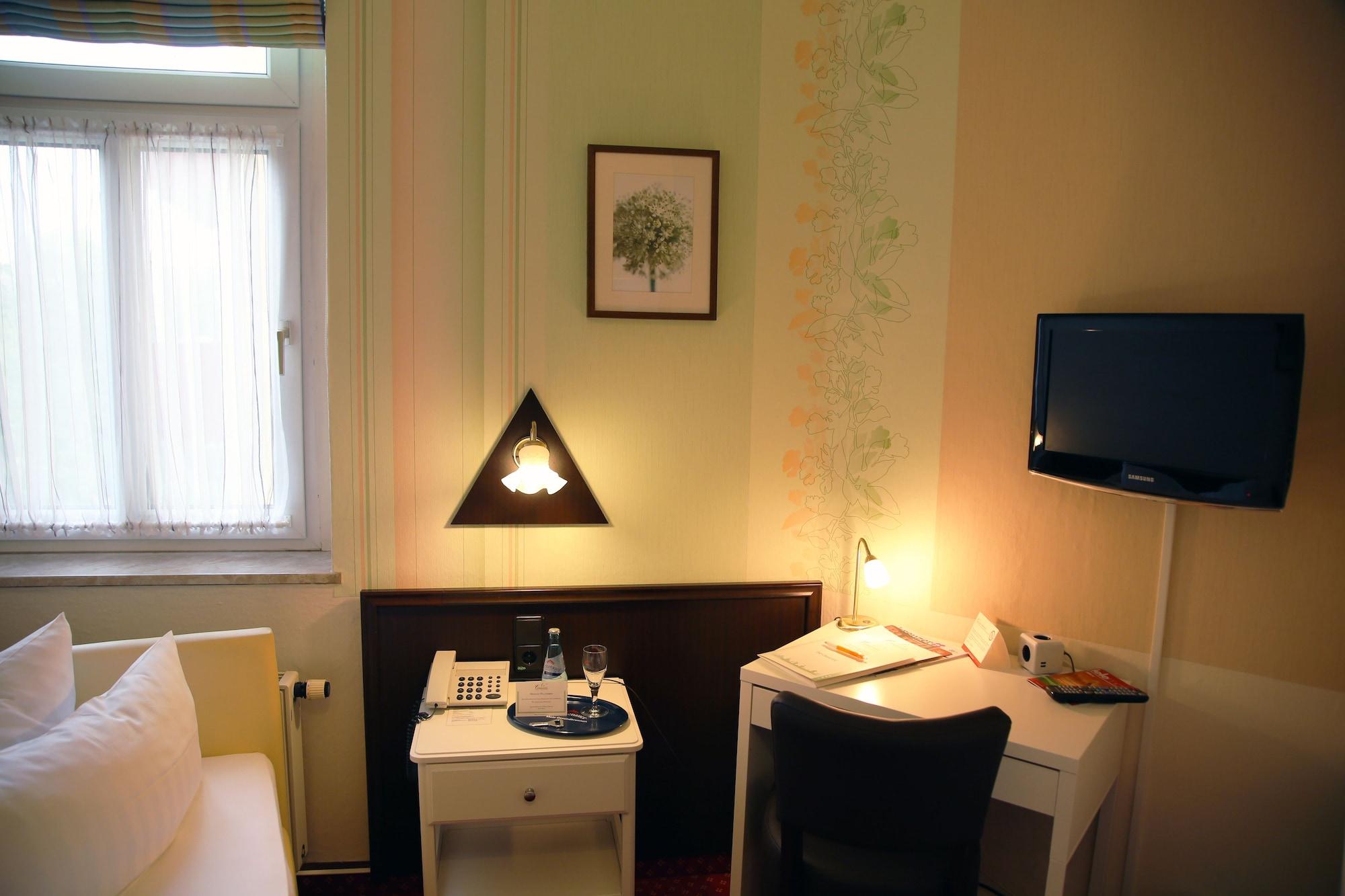 Hotel Alt-connewitz 3*